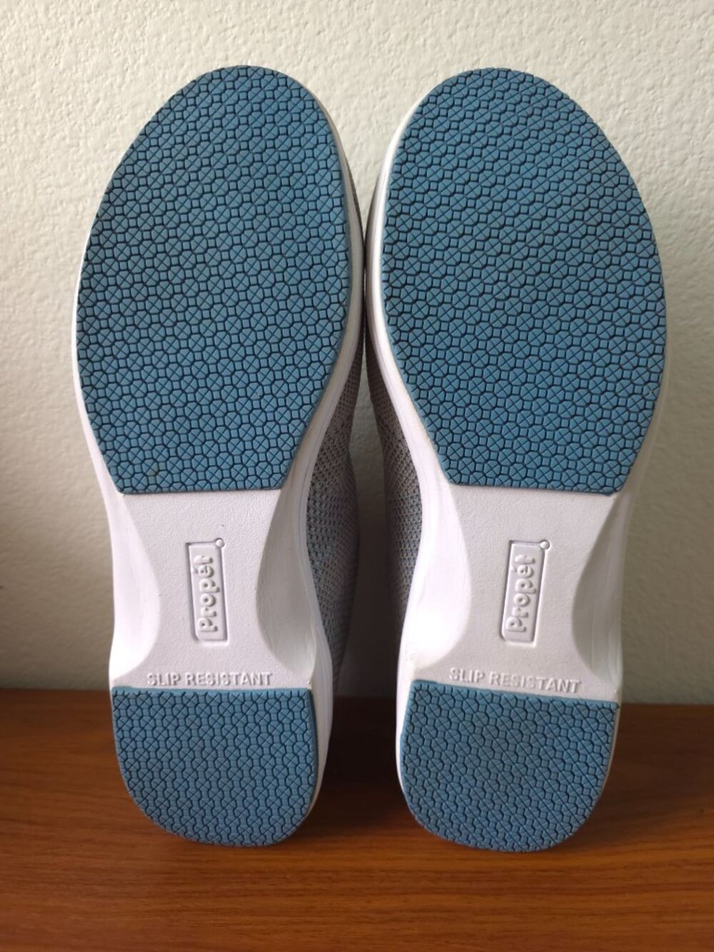 Propét Washable Walker Evolution Mesh Sneaker Slip-Resistant Shoes Womens 10X 2E - Picture 6 of 9